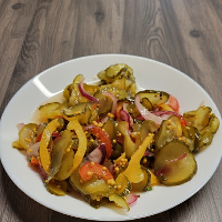 Mix ogórków (kiszonych i zielonych)