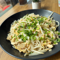 *Pad thai z kurczakiem